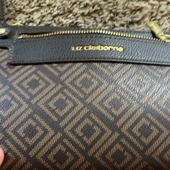 Liz Claiborne Elly Crossbody - Picture 2 of 16